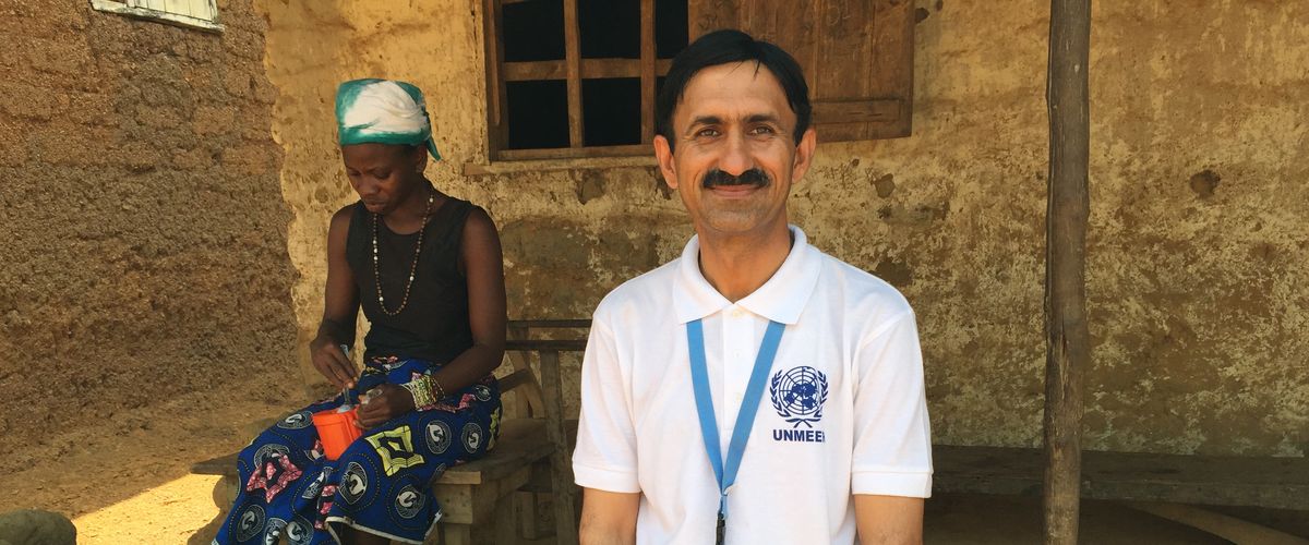 Pakistani Volunteer Wins Villagers’ Hearts on Sierra Leone Ebola Frontlines